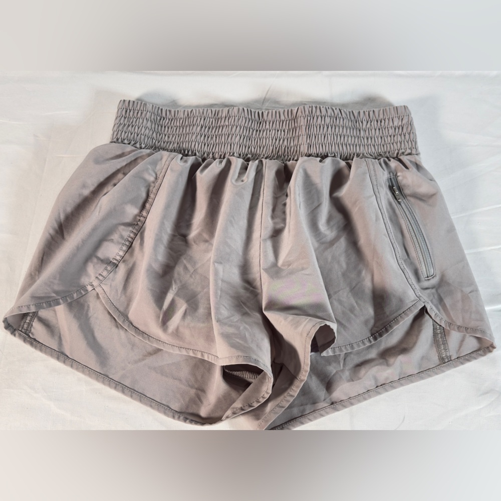 Women's Elastic Waist Active Shorts - Light grey